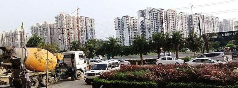 Know the cost of living in Noida